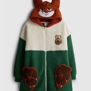 Nick Zootopia 3D Primark Snuddie One Size paw pockets and a full zip fastening